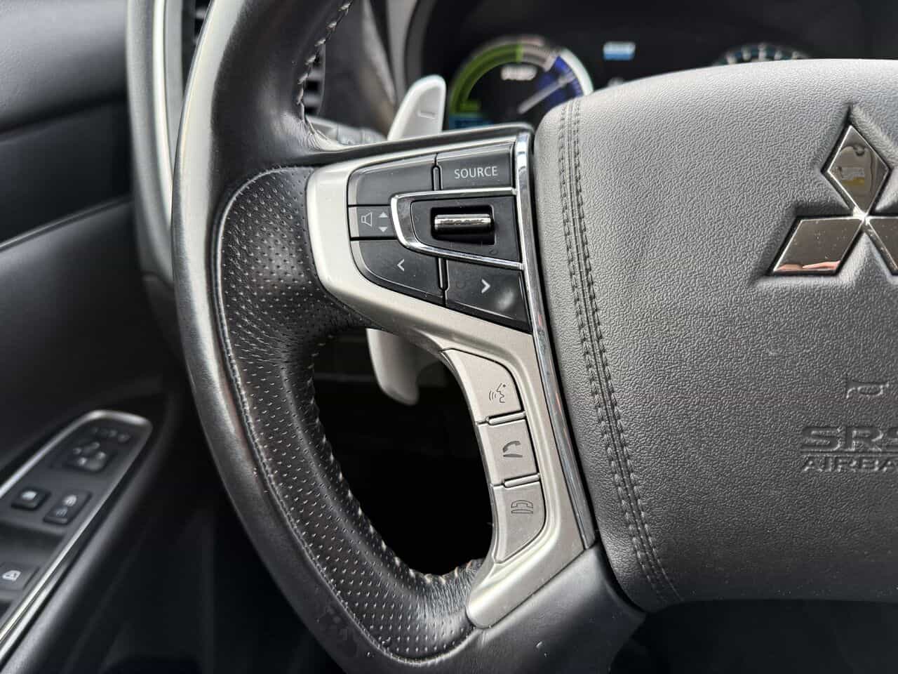 Image 16 Mitsubishi Outlander PHEV SE S-AWC, Sièges électriques, Entrée sans clef 2022