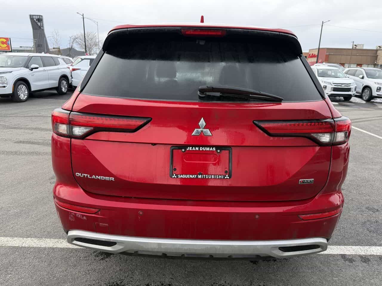 Image 6 Mitsubishi Outlander SEL S-AWC, 7 passagers, Toit pano, Volant chauffant 2023