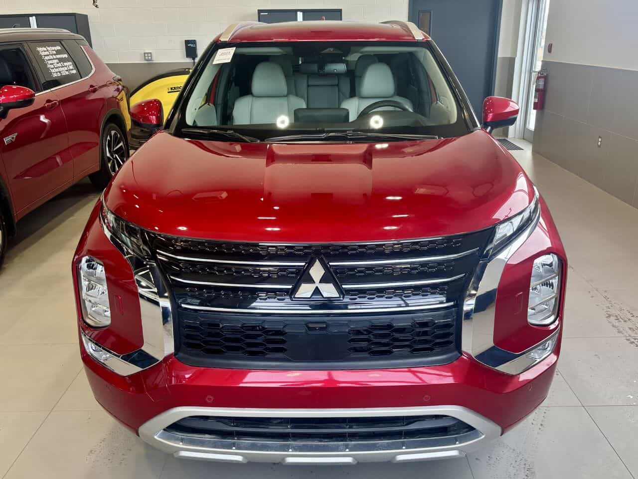 Image 2 Mitsubishi Outlander Gt S-Awc 2023