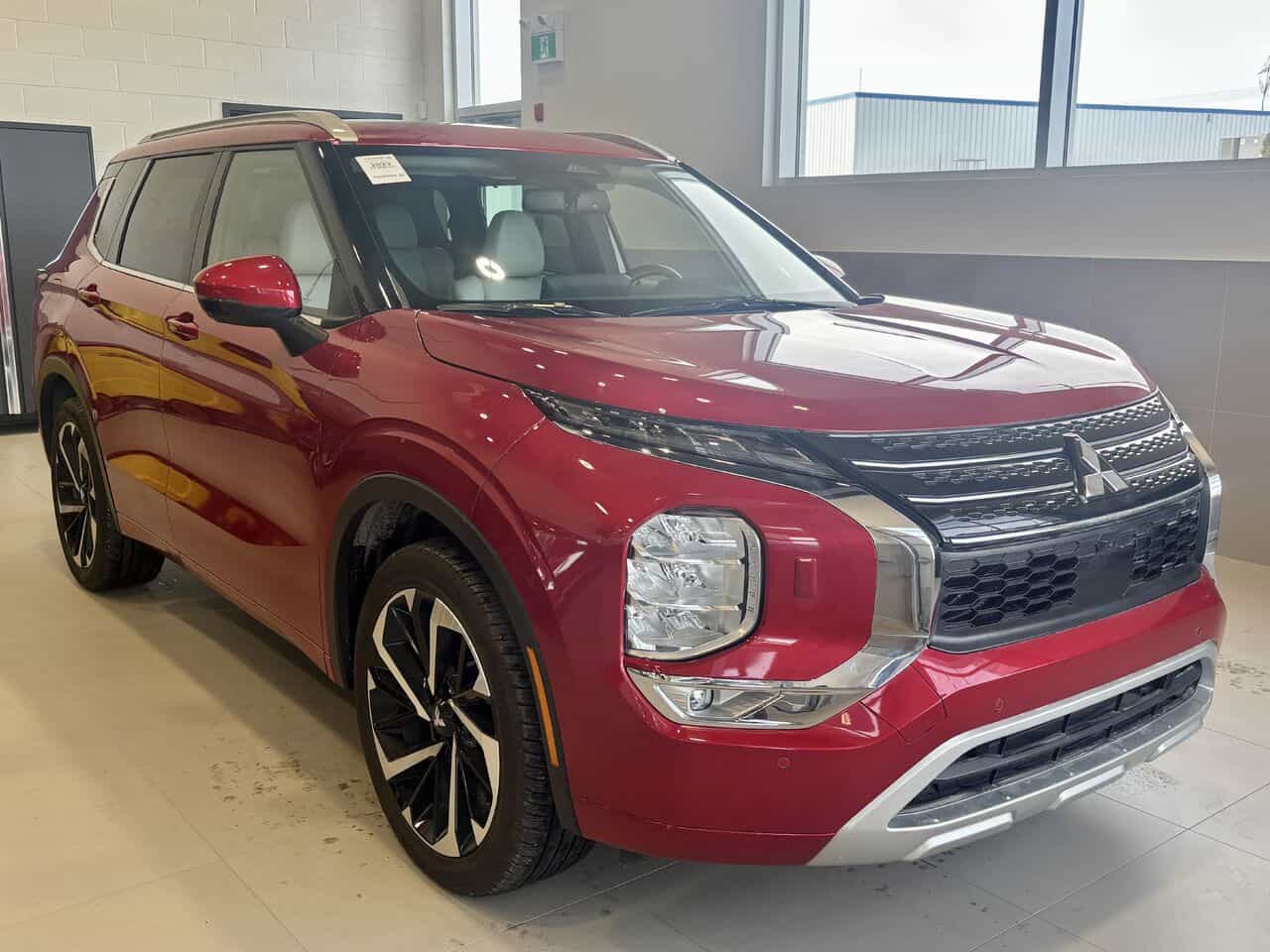 Image 3 Mitsubishi Outlander Gt S-Awc 2023