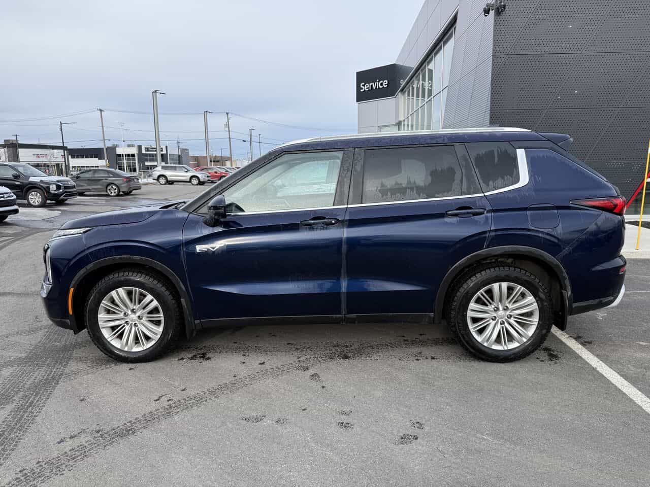 Image 2 Mitsubishi Outlander PHEV LE S-AWC, Siège électrique, Hybride 2024