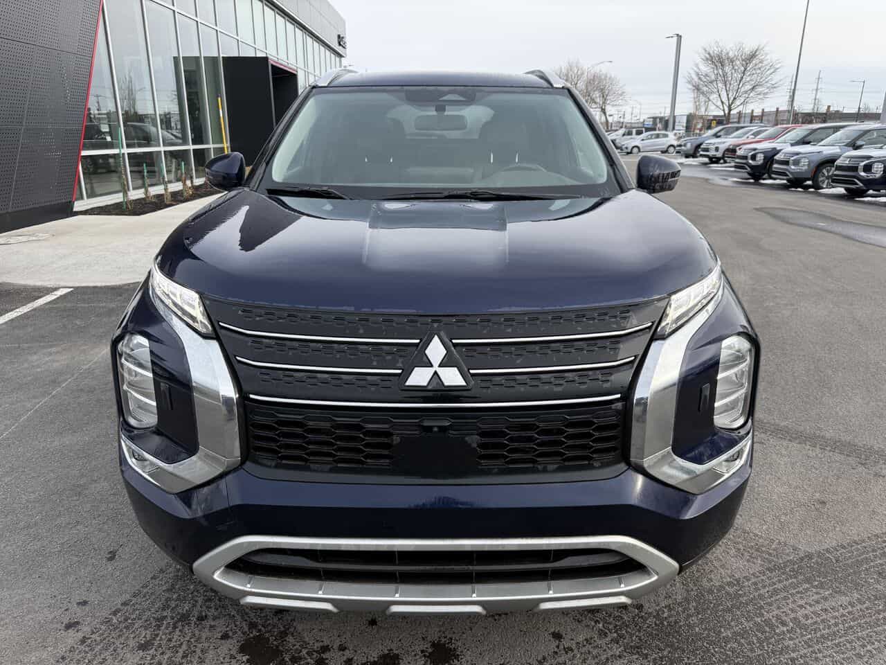 2024 Mitsubishi Outlander PHEV LE S-AWC, Siège électrique, Hybride - Image 7