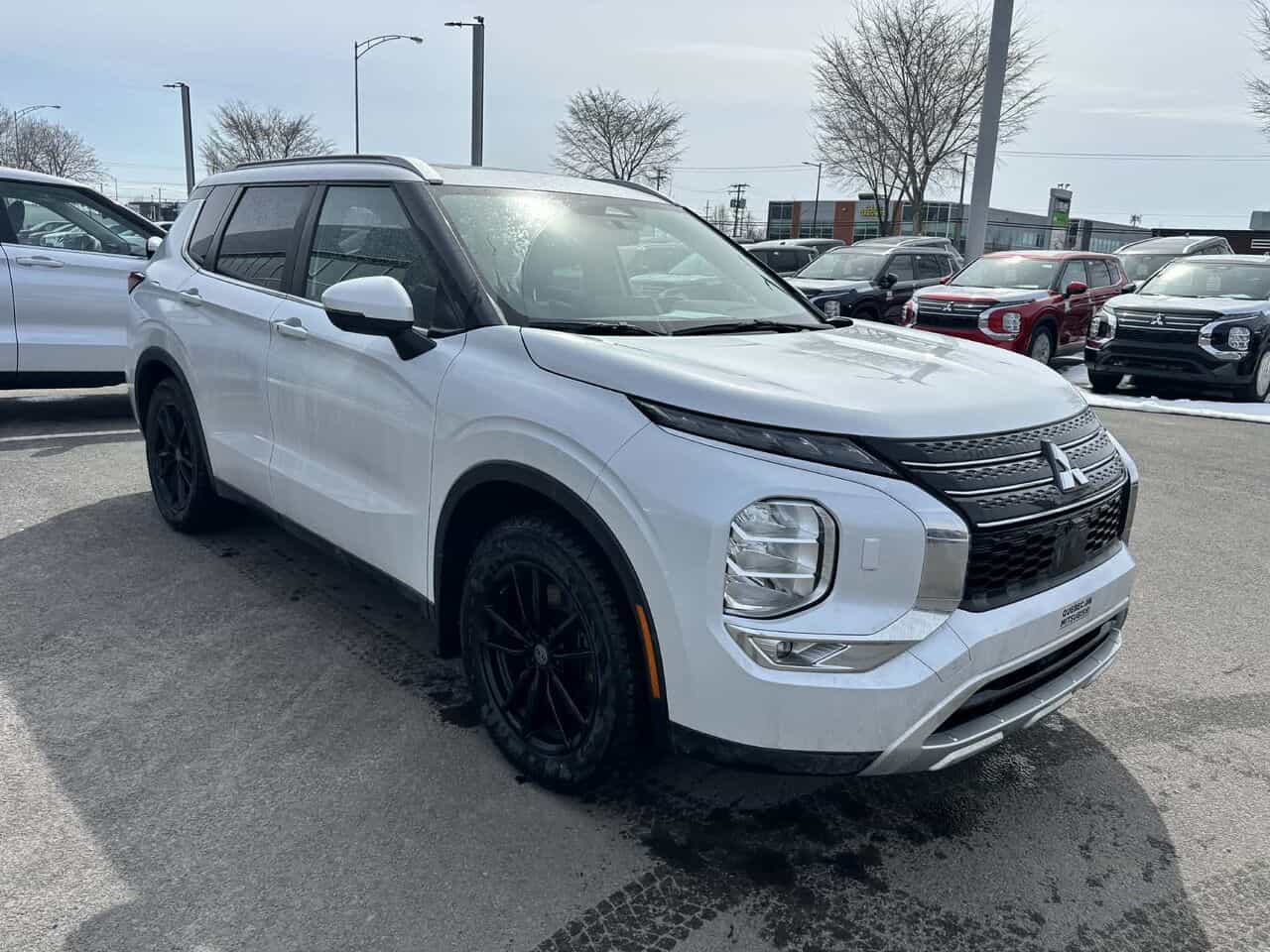 Image 3 Mitsubishi Outlander SEL S-AWC, Sièges électriques, 7 passagers 2023