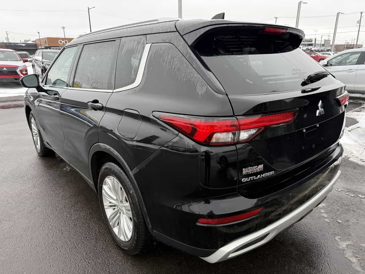 Image 5 Mitsubishi Outlander PHEV LE S-AWC, Siège électrique, 7 passagers, Hybride 2023
