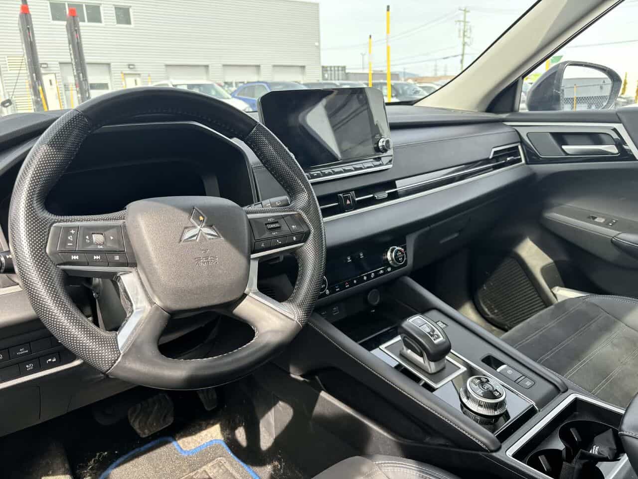 Image 10 Mitsubishi Outlander PHEV LE S-AWC, Siège électrique, 7 passagers, Hybride 2023