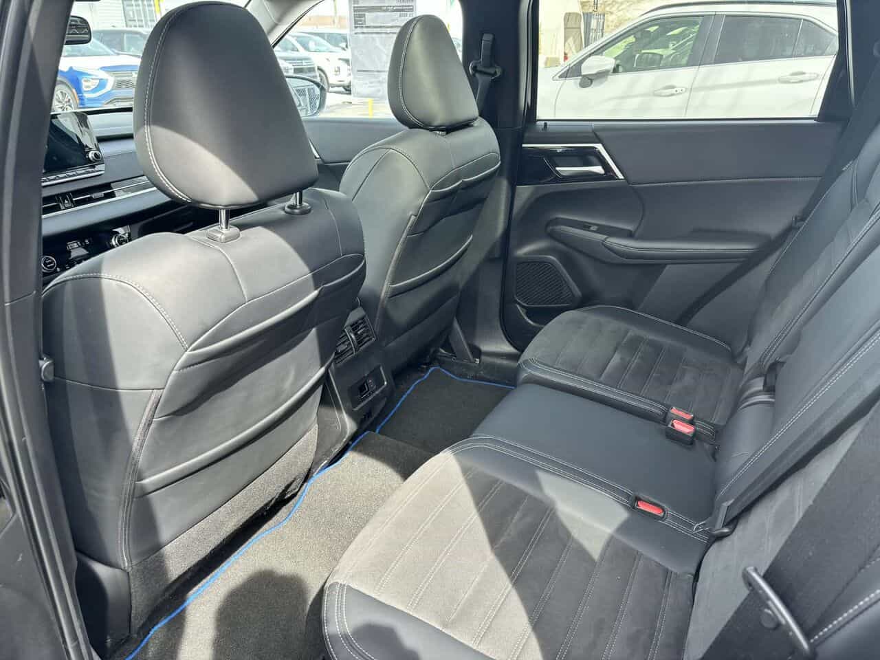 Image 14 Mitsubishi Outlander PHEV LE S-AWC, Siège électrique, 7 passagers, Hybride 2023