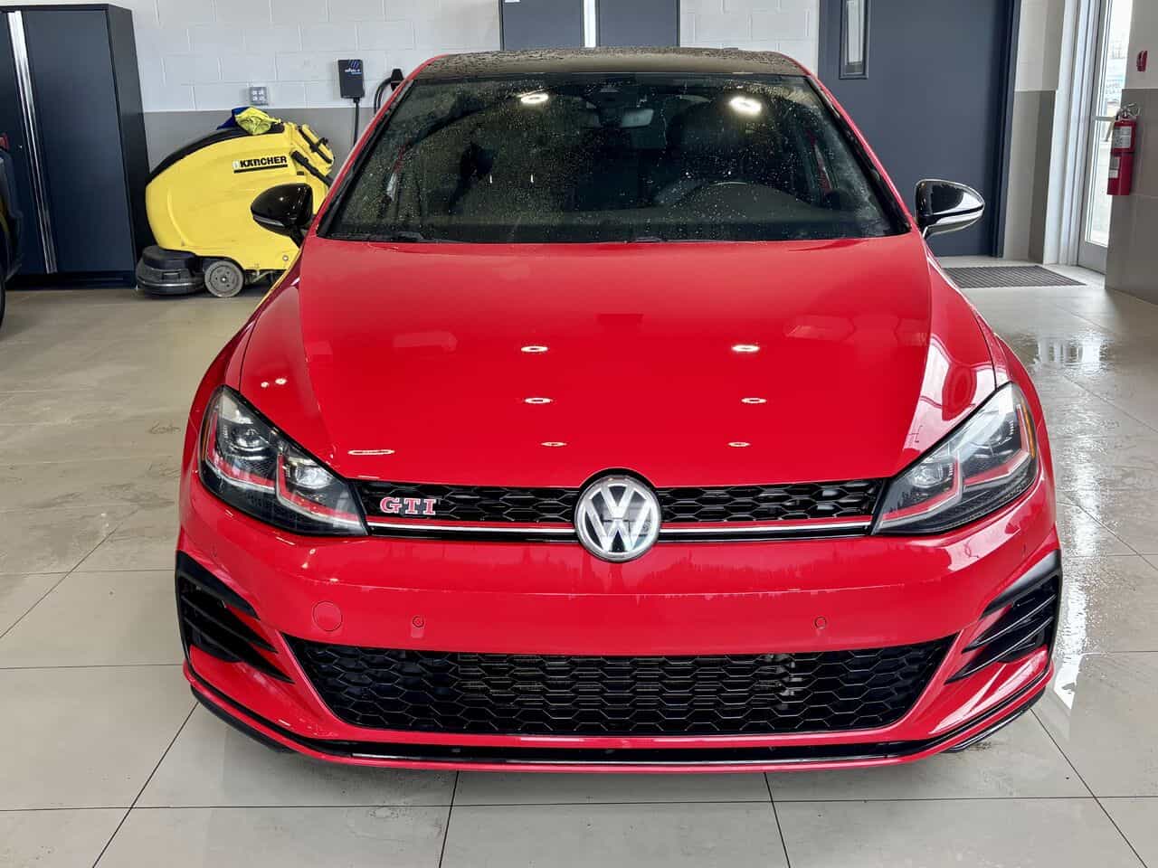 Image 2 Volkswagen Golf GTI Autobahn 2021