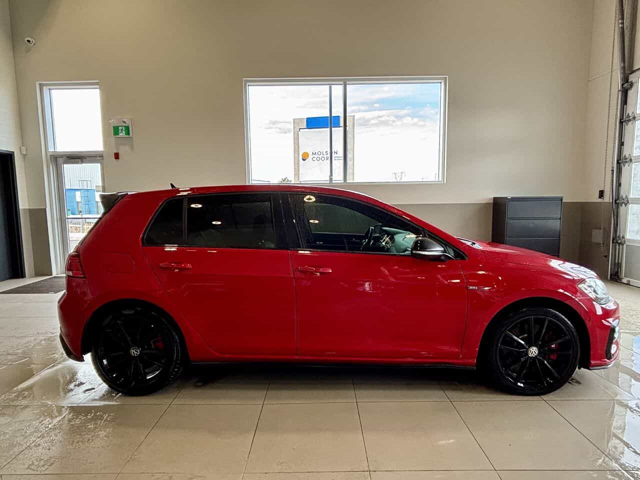 Image 5 Volkswagen Golf GTI Autobahn 2021