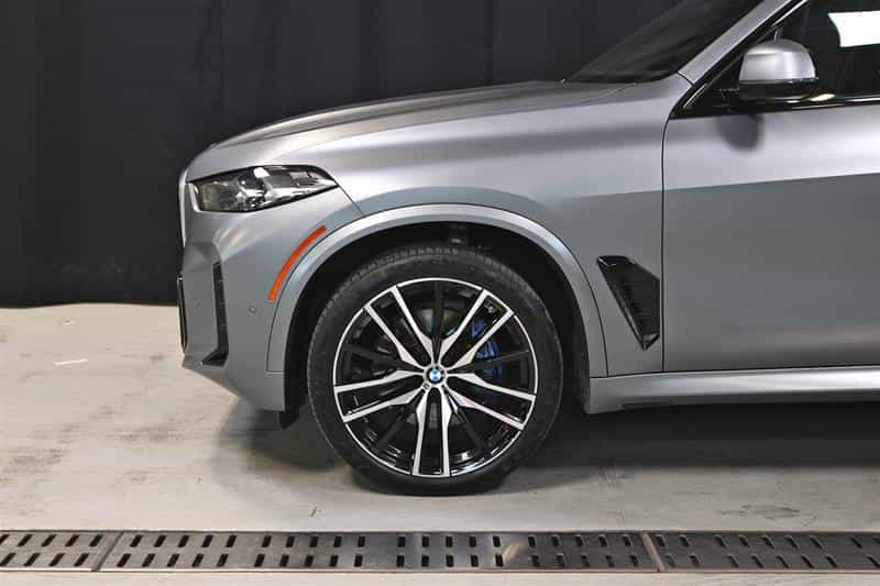 Image 6 BMW X5 xDrive40i véhicule d'activités sportives 2024