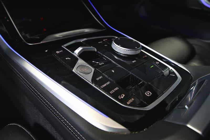 Image 12 BMW X5 xDrive40i véhicule d'activités sportives 2024