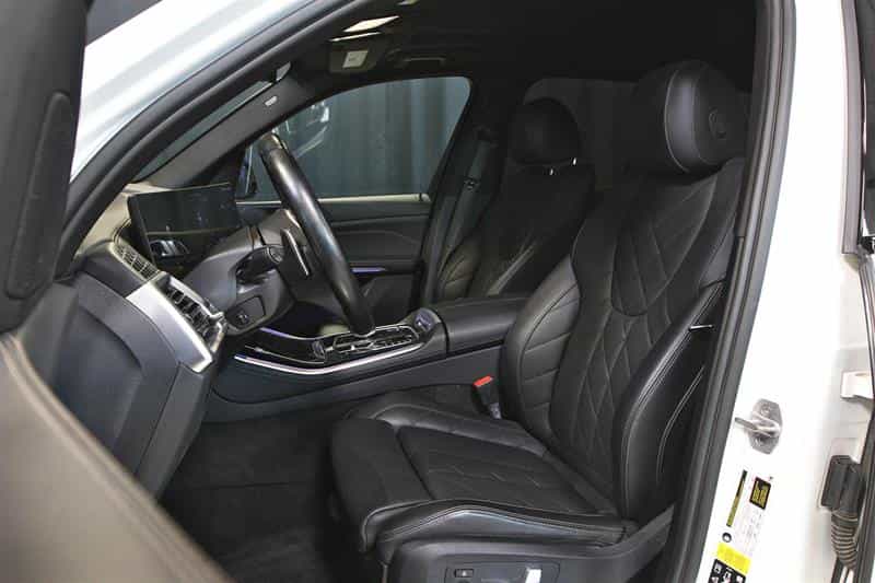 Image 16 BMW X5 xDrive40i véhicule d'activités sportives 2024