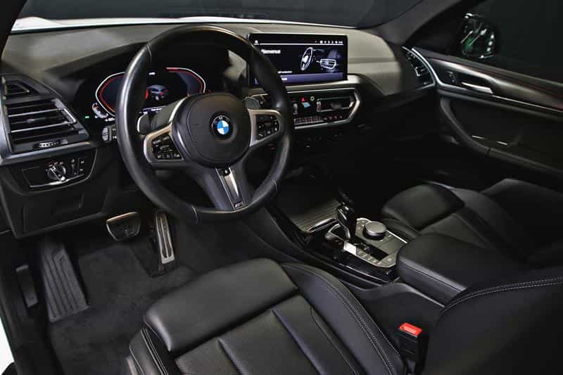 Image 11 BMW X3 xDrive30i véhicule d'activités sportives 2024