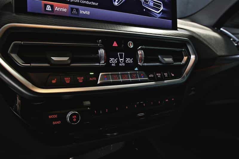 Image 13 BMW X3 xDrive30i véhicule d'activités sportives 2024