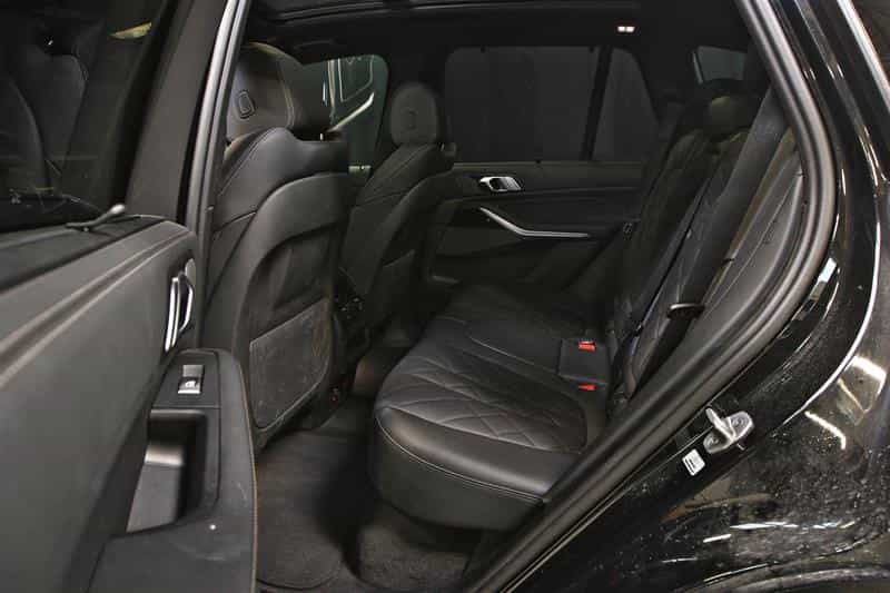 Image 17 BMW X5 xDrive40i véhicule d'activités sportives 2025