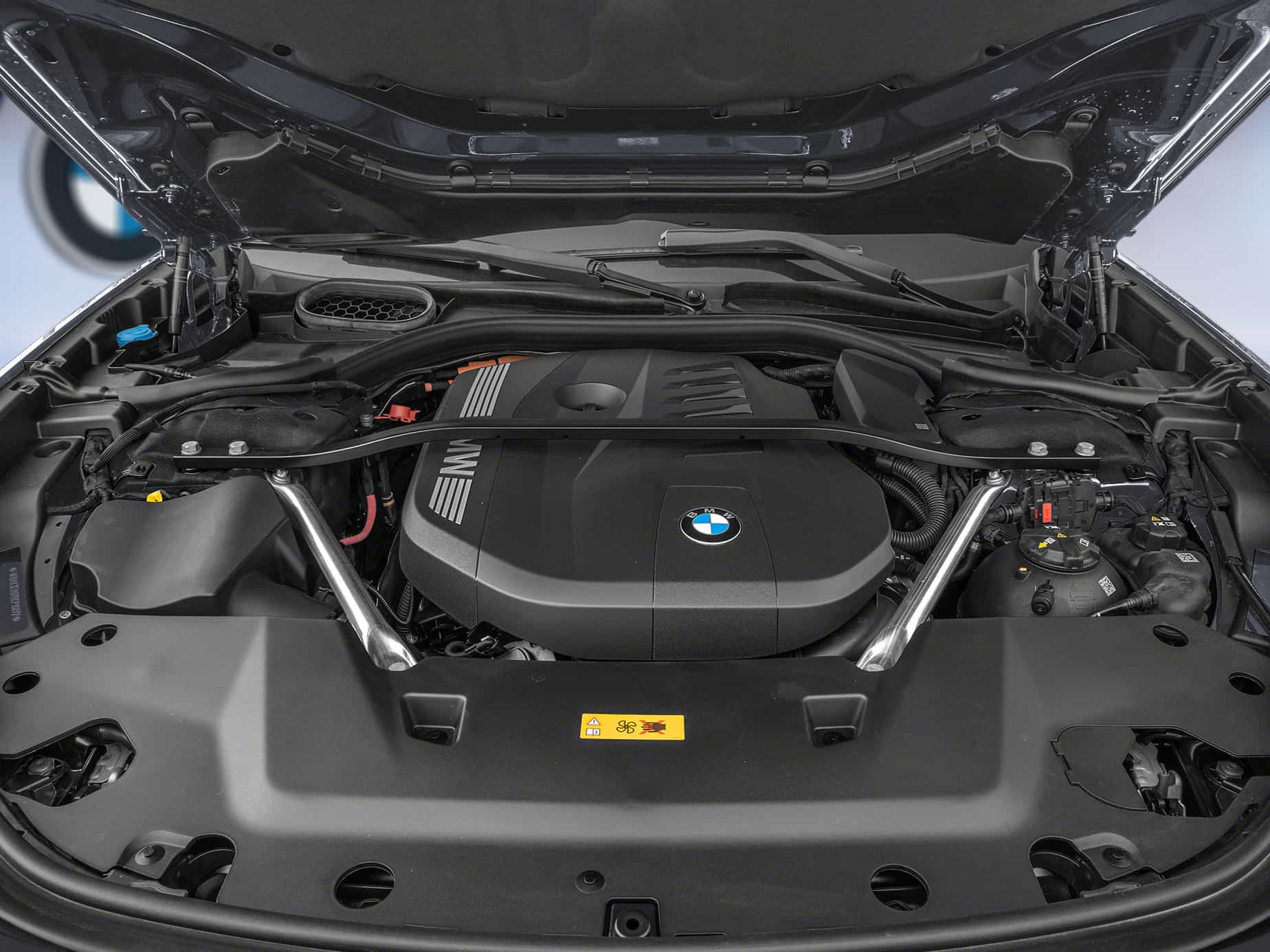 2026 BMW 750 xDrive Sedan - Image 8