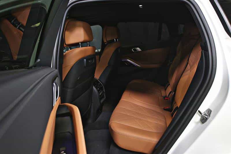 Image 18 BMW X6 xDrive40i Premium Enhanced Package 2023