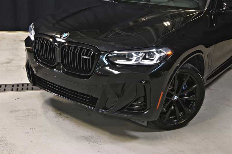 2024 BMW X4 M40i xDrive coupé d'activités sportives - Image 2