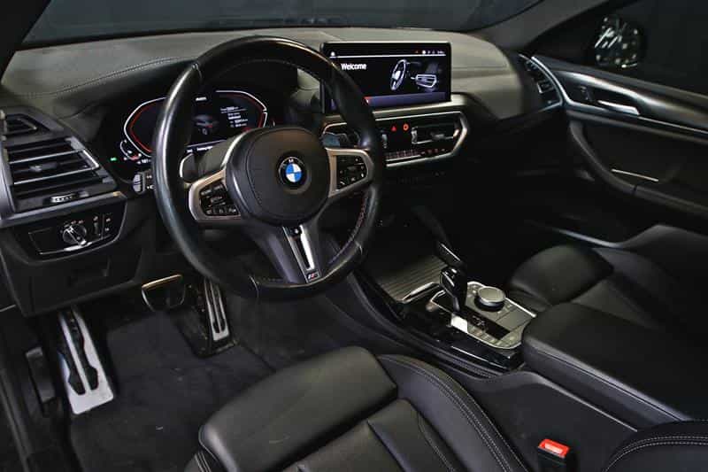 2024 BMW X4 M40i xDrive coupé d'activités sportives - Image 11