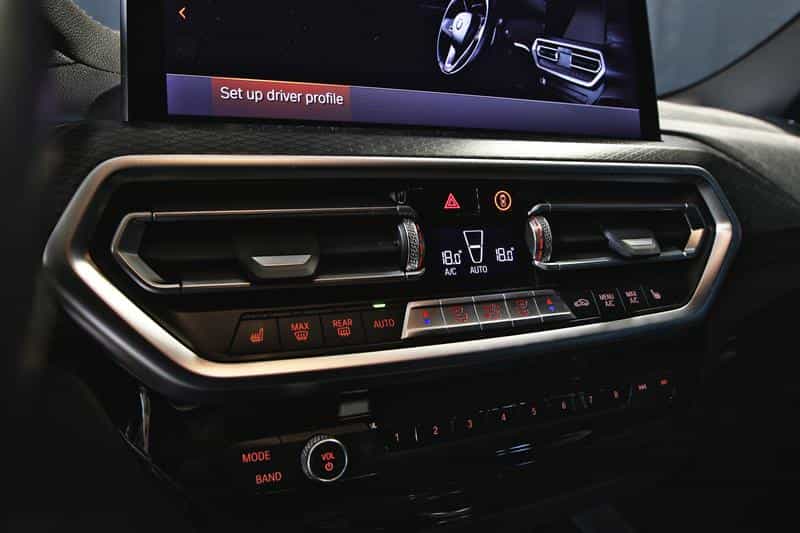 Image 13 BMW X4 M40i xDrive coupé d'activités sportives 2024