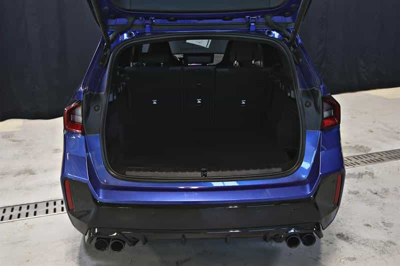 2024 BMW X1 M35i xDrive véhicule d'activités sportives - Image 9