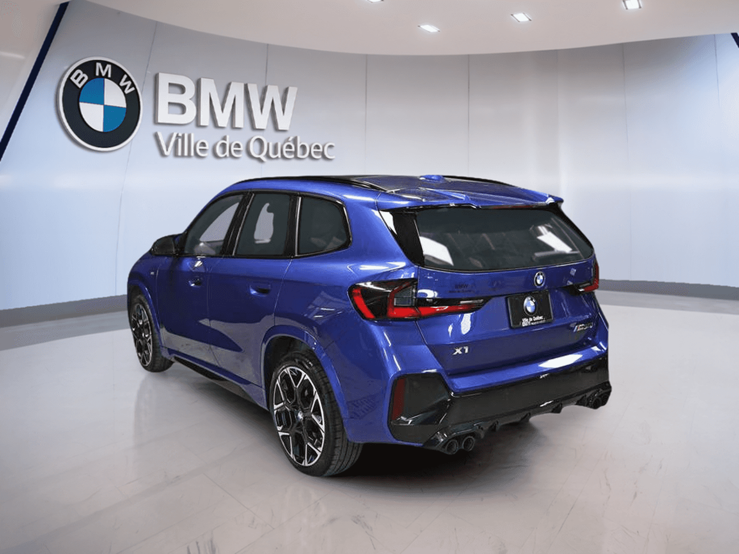 2024 BMW X1 M35i xDrive véhicule d'activités sportives - Image 10