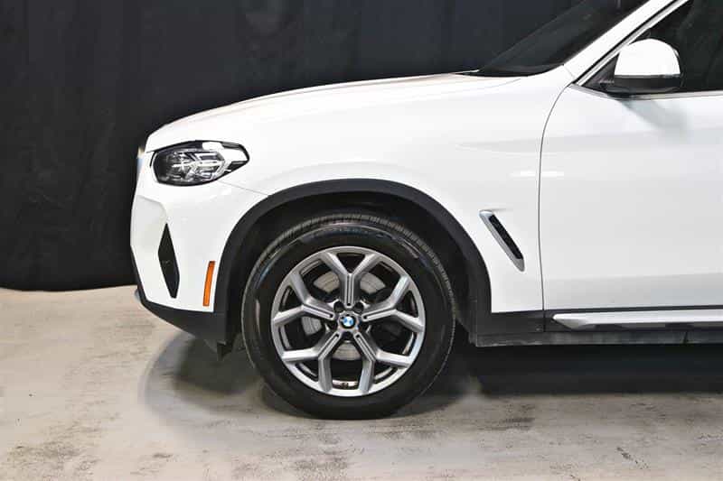 Image 6 BMW X3 xDrive30i véhicule d'activités sportives 2023