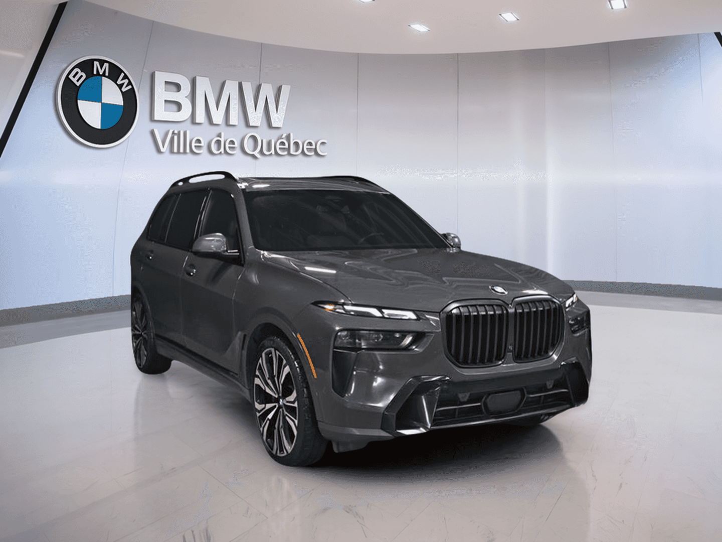2023 BMW X7 xDrive40i M Sport Package - Image 4