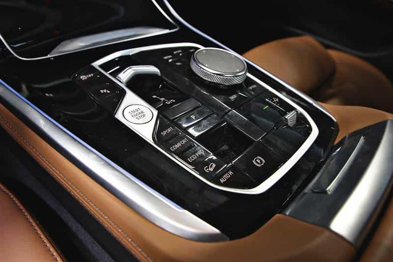 2023 BMW X7 xDrive40i M Sport Package - Image 12