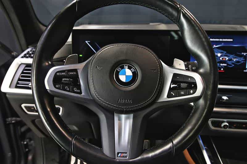 2023 BMW X7 xDrive40i M Sport Package - Image 14