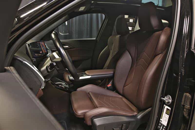 Image 16 BMW X1 xDrive28i Premium Essential Package 2024