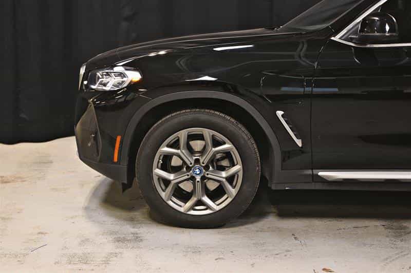 2024 BMW X3 xDrive30e hybride Premium Essential Package - Image 6