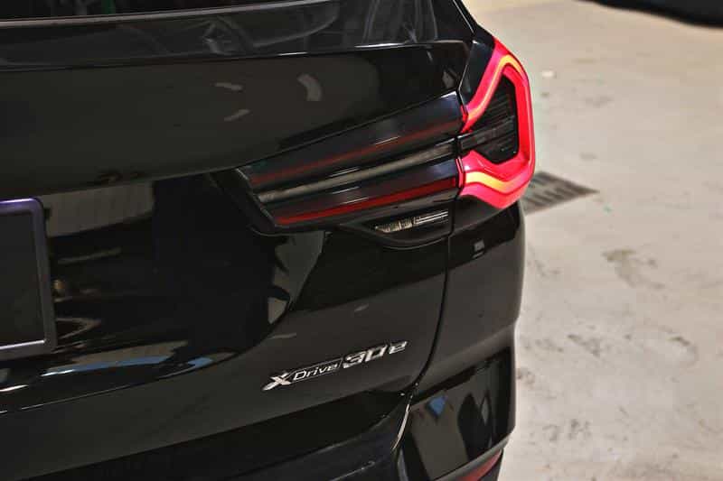 2024 BMW X3 xDrive30e hybride Premium Essential Package - Image 8