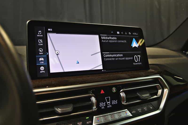 2024 BMW X3 xDrive30e hybride Premium Essential Package - Image 14