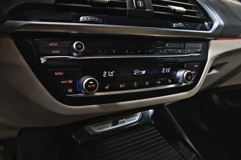 2021 BMW X3 M40i Premium Package Essential - Image 13