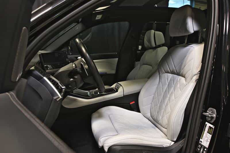 2025 BMW X5 xDrive40i Groupe M Sport - Image 16