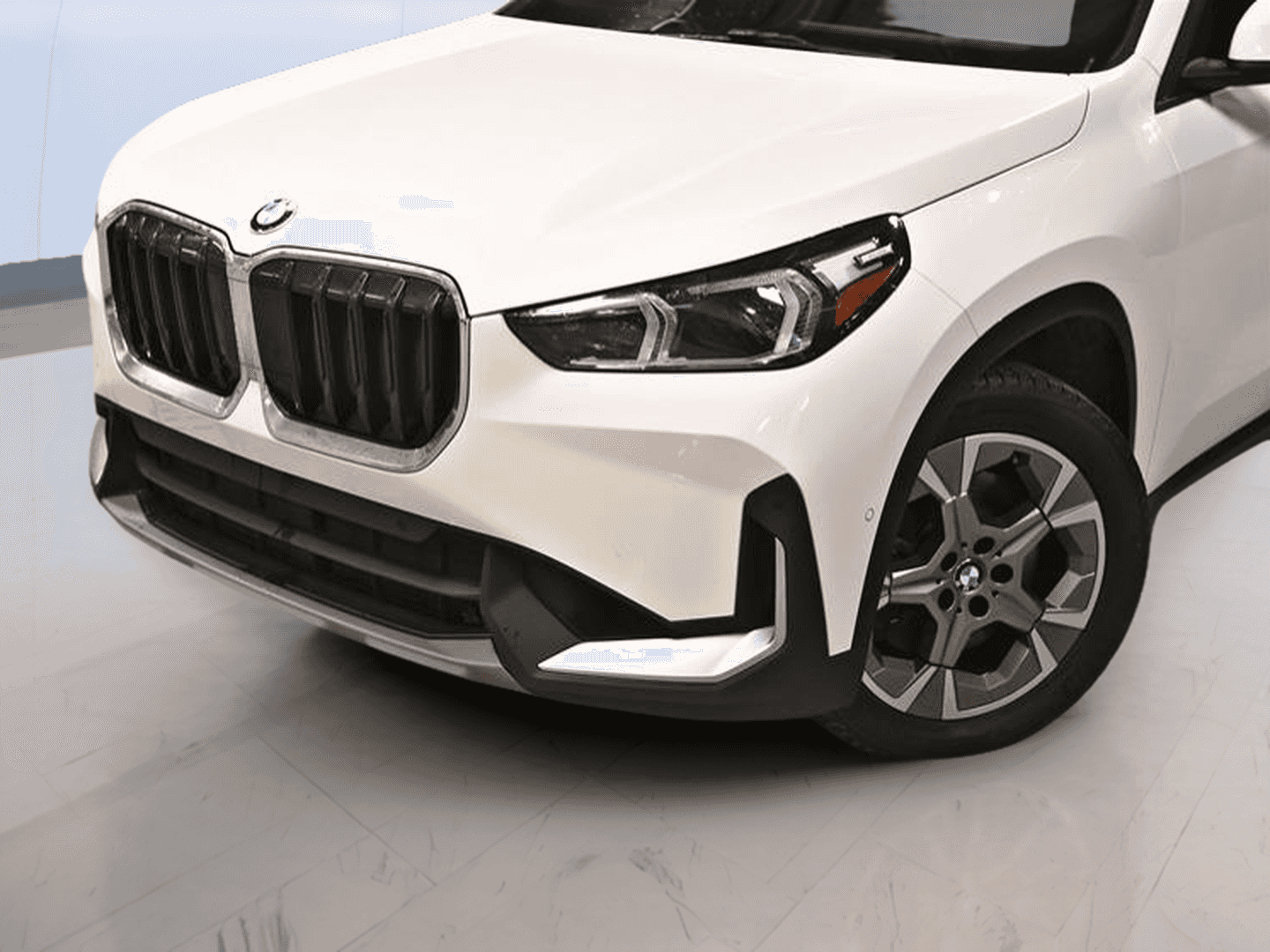 2023 BMW X1 xDrive28i Premium Essential Package - Image 2