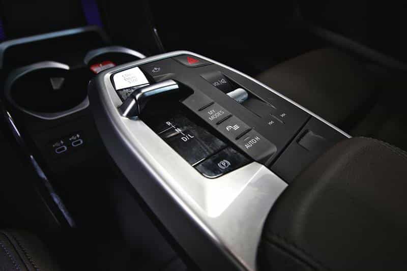 2023 BMW X1 xDrive28i Premium Essential Package - Image 11