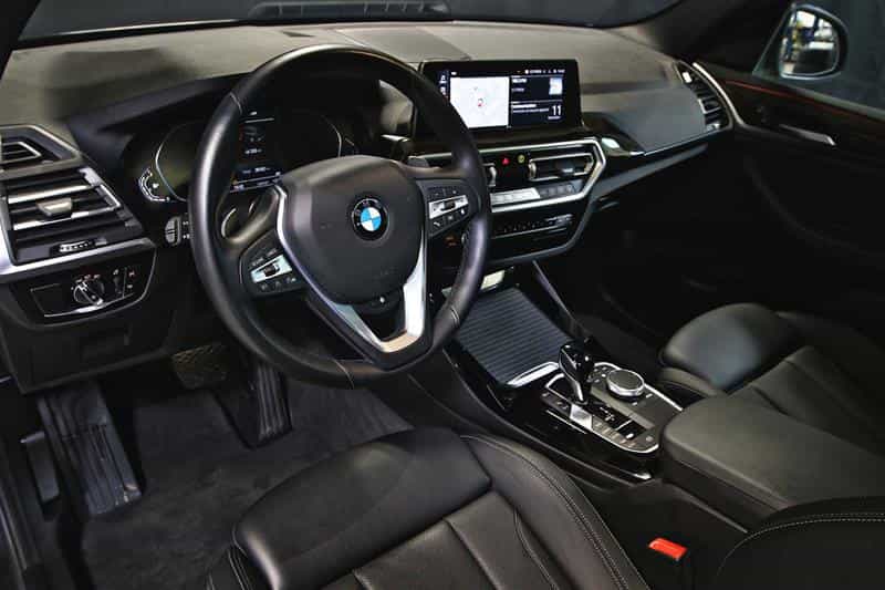 2022 BMW X3 xDrive30i Premium Package Essential - Image 11