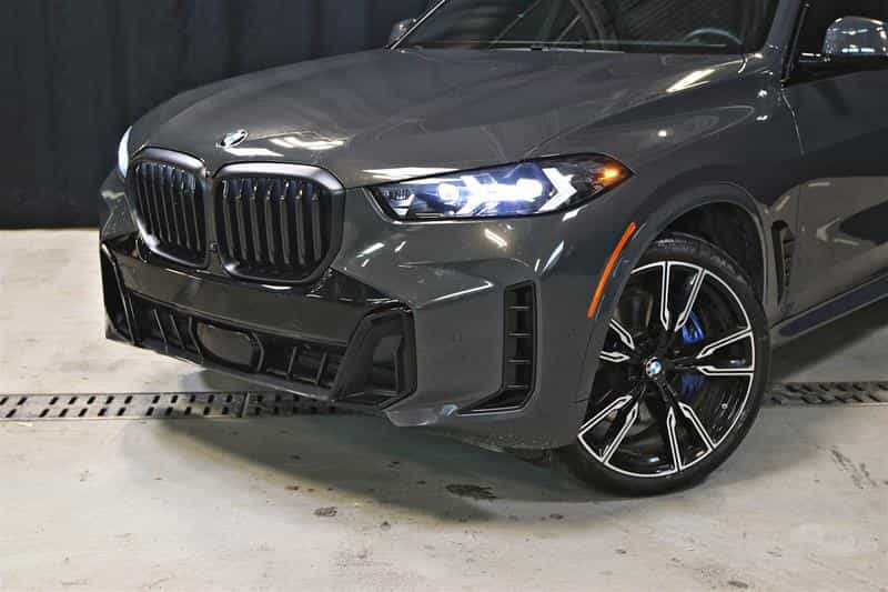 2025 BMW X5 xDrive40i Groupe M Sport Pro - Image 2