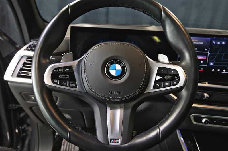 2025 BMW X5 xDrive40i Groupe M Sport Pro - Image 14