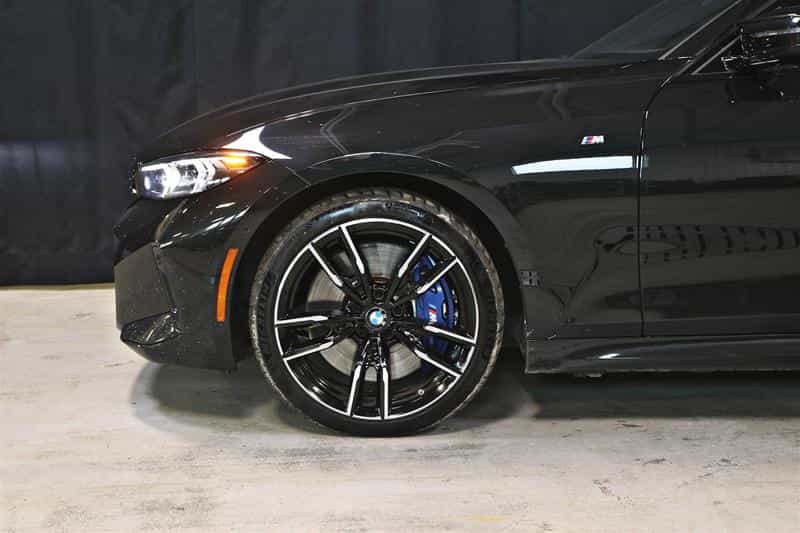 2025 BMW 3 Series M340i xDrive M Sport Pro Package - Image 6