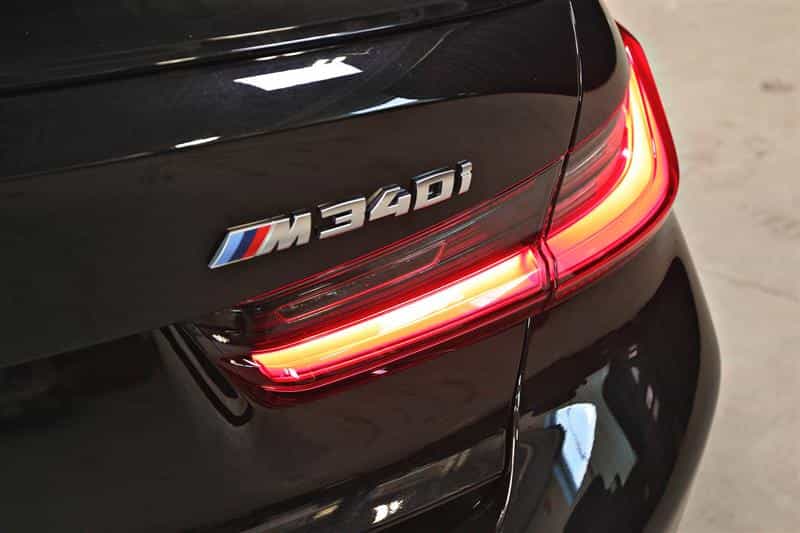 2025 BMW 3 Series M340i xDrive M Sport Pro Package - Image 8