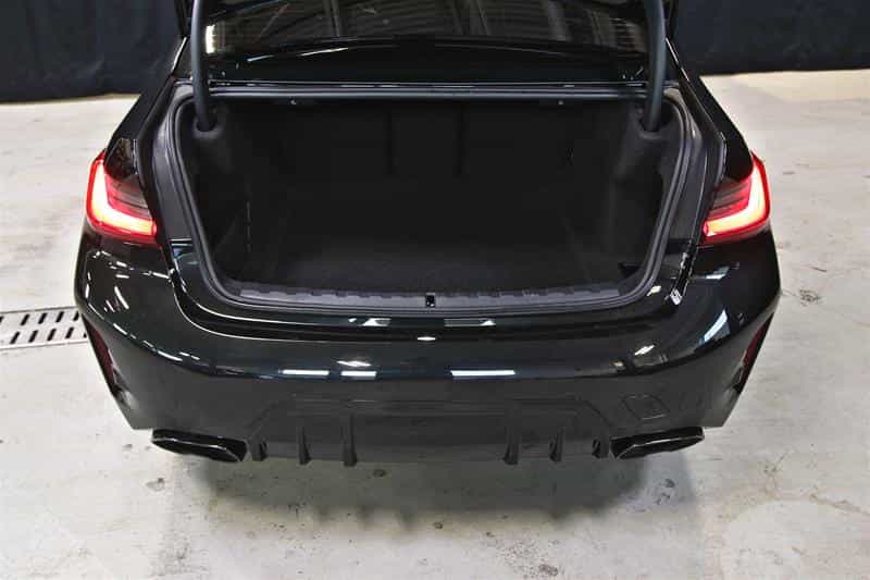 2025 BMW 3 Series M340i xDrive M Sport Pro Package - Image 9