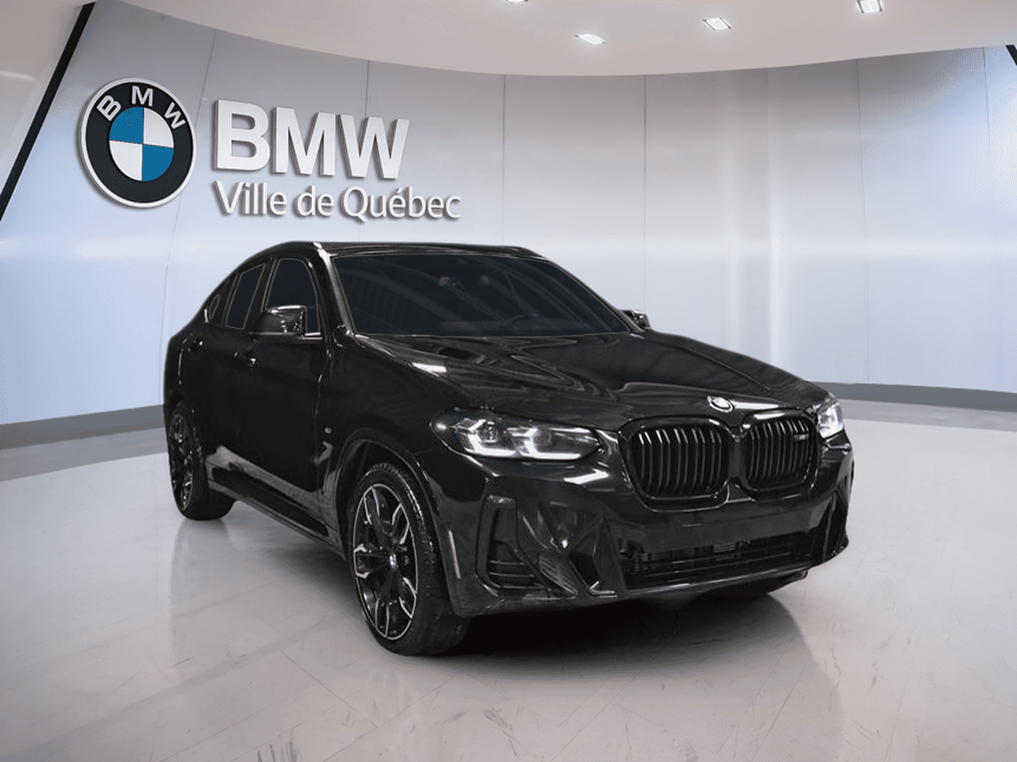 2023 BMW X4 M40i coupé Premium Essential Package - Image 4