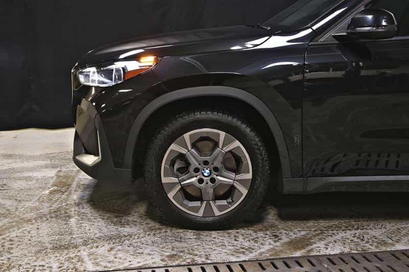 2024 BMW X1 xDrive28i Premium Essential Package - Image 6