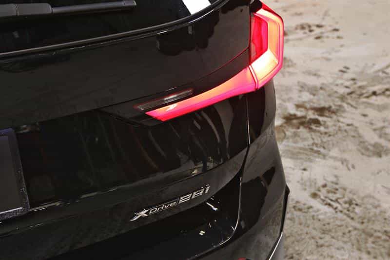 2024 BMW X1 xDrive28i Premium Essential Package - Image 8