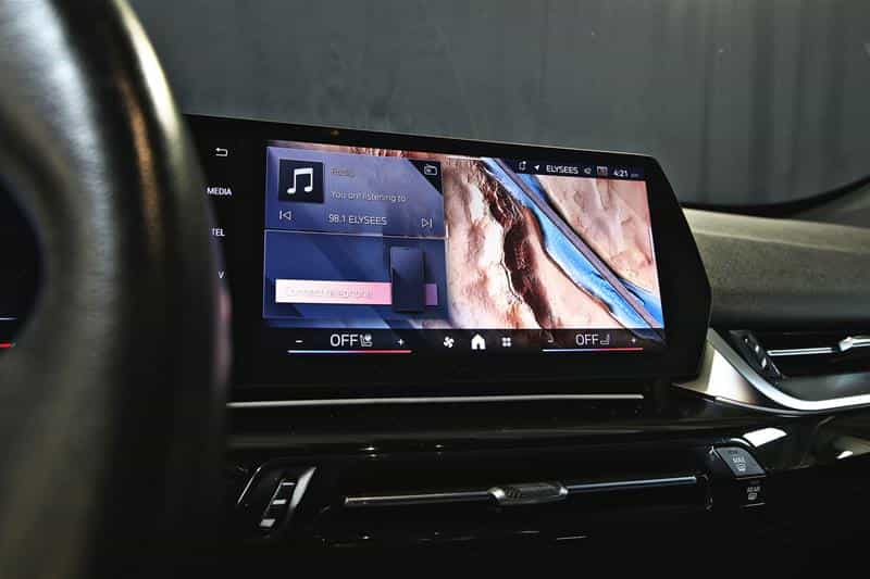 2024 BMW X1 xDrive28i Premium Essential Package - Image 13