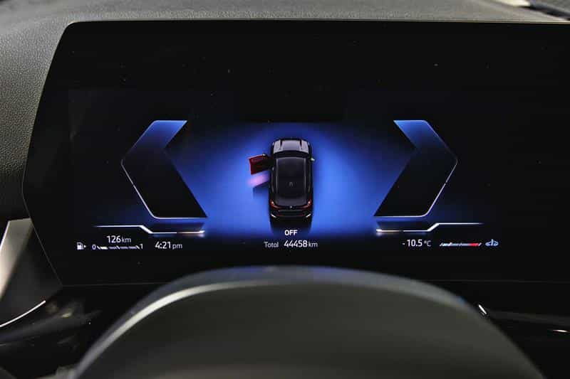 2024 BMW X1 xDrive28i Premium Essential Package - Image 15