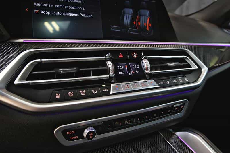 2022 BMW X6 xDrive40i Premium Enhanced Package - Image 13