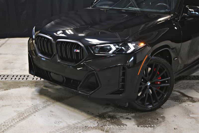 2025 BMW X6 M60i xDrive Premium Enhanced Package - Image 2